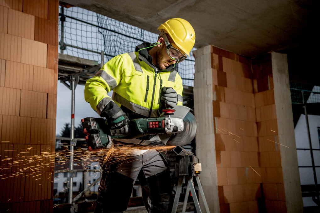 Akku-Winkelschleifer WPB 36-18 LTX BL 24-230 Quick (613103810) mit Bremse, Schnellspannmutter Kunststoffkoffer 18V 4x8Ah LiHD + Akku-Winkelschleifer WPB 36-18 LTX BL 24-230 Quick (613103810) mit Bremse, Schnellspannmutter Kunststoffkoffer 18V 4x8Ah LiHD +