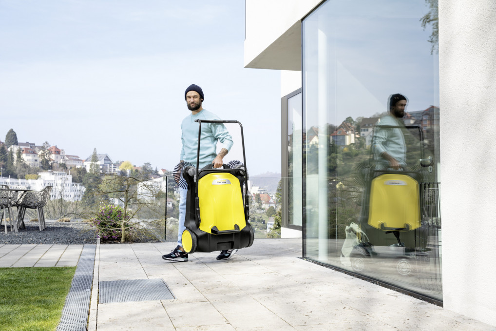 Kehrmaschine S 6 Twin