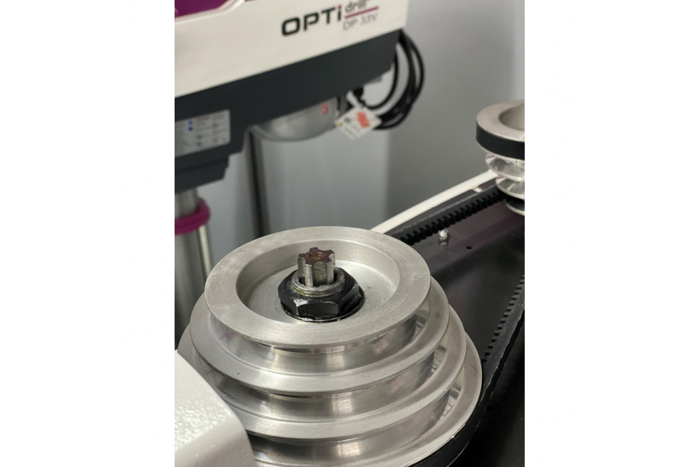 Säulenbohrmaschine Optimum DP 26-F (400 V) Set