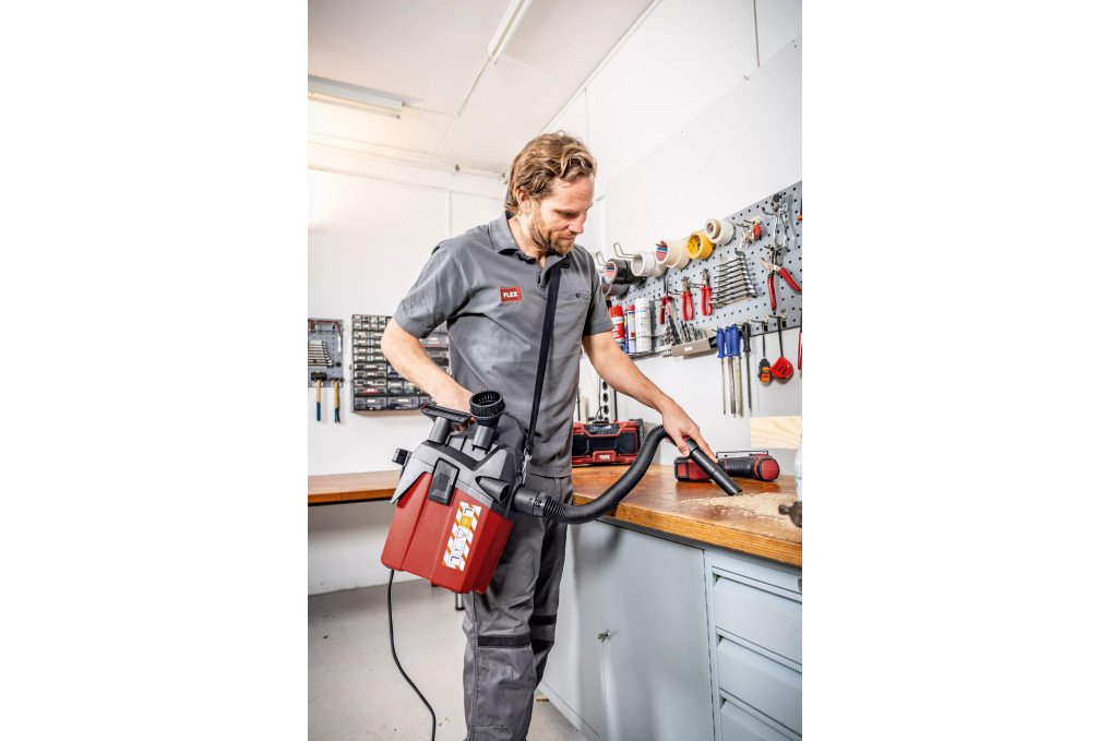 VC 6 L MC Kompakt Sauger mit manueller Filterabreinigung, 6 l, Klasse L