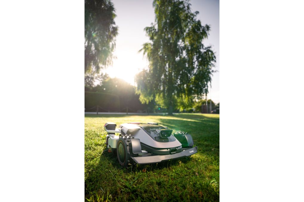 kabelloser Rasenroboter Elite X9 Plus Sunseeker