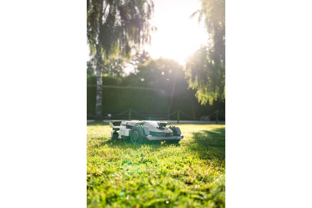 kabelloser Rasenroboter Elite X9 Plus Sunseeker