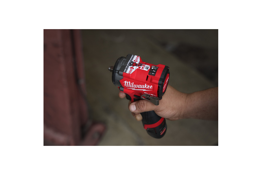 M12FCIWF12G3 0 M12- FUEL- 1 2"