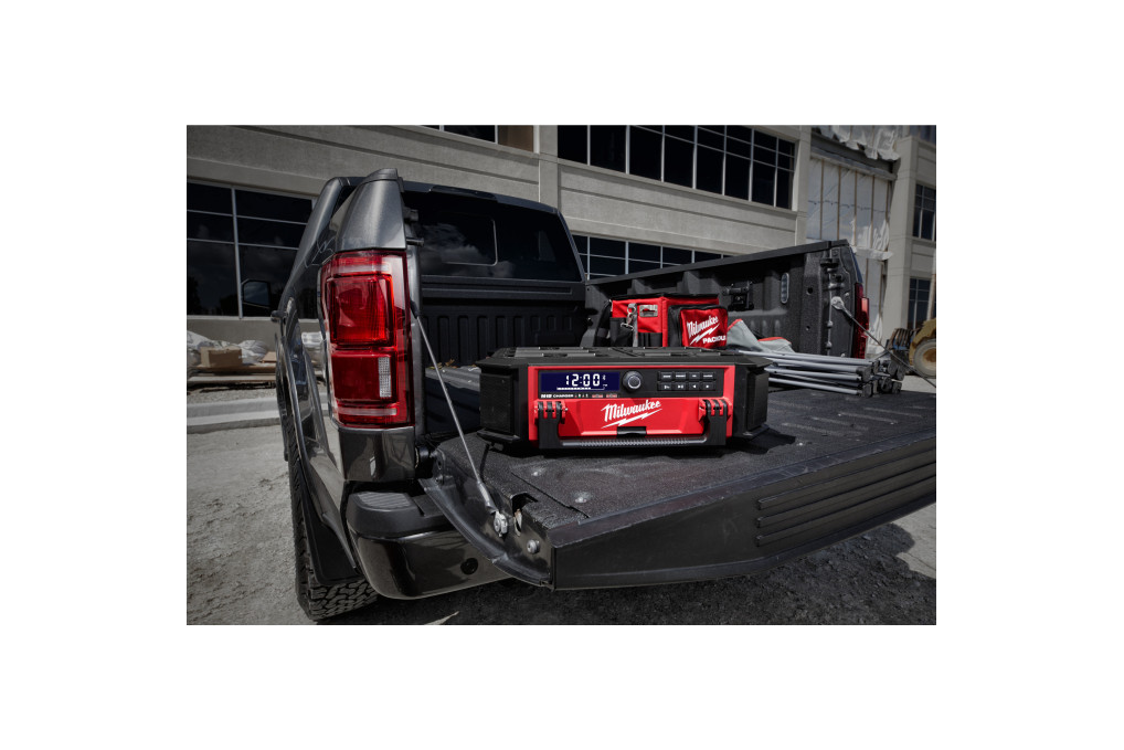 M18PRCDAB+-0 PACKOUT Radio m. Ladef.