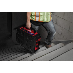 M18PRCDAB+-0 PACKOUT Radio m. Ladef.