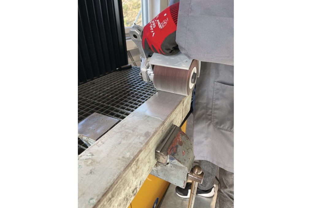 Satinierwalze POLY PTX Mop Rad 60 grob braun 4 Keilnuten Edelkorund Ø105xB100mm