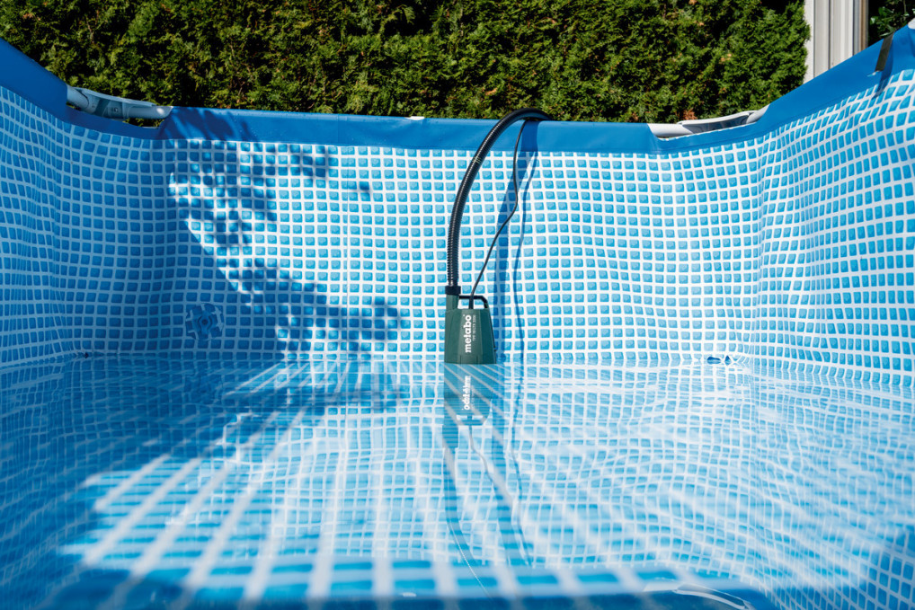 Akku-Tauch- und Regenfasspumpe TPF 18 LTX 2200 (601729850) Karton