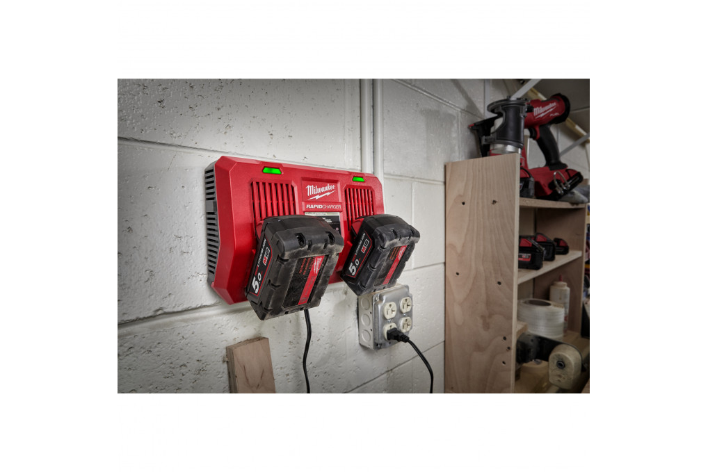 M18DFC AKKU-LADEGERAET