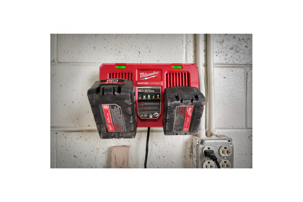 M18DFC AKKU-LADEGERAET