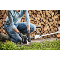 FSA 57, mit Akku AK 10 und Ladegerät AL 101