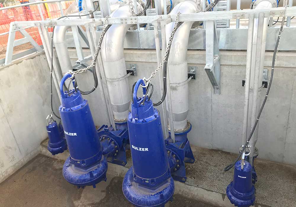 Wartung- und Service von Sportplatzmäher